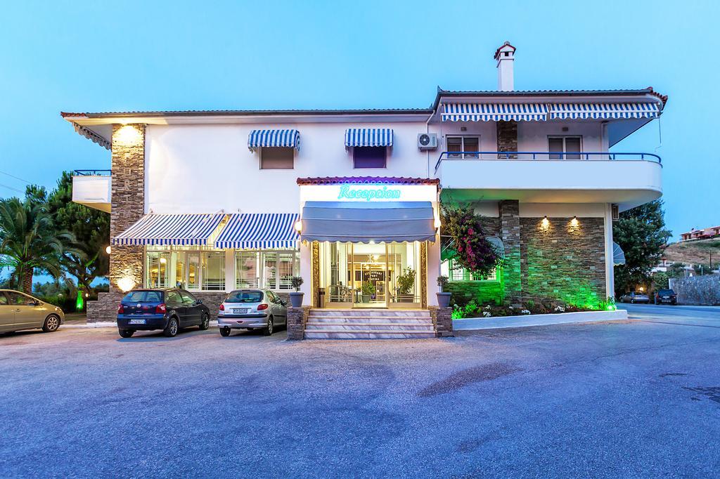 Xenios Port Marina Hotel 3*