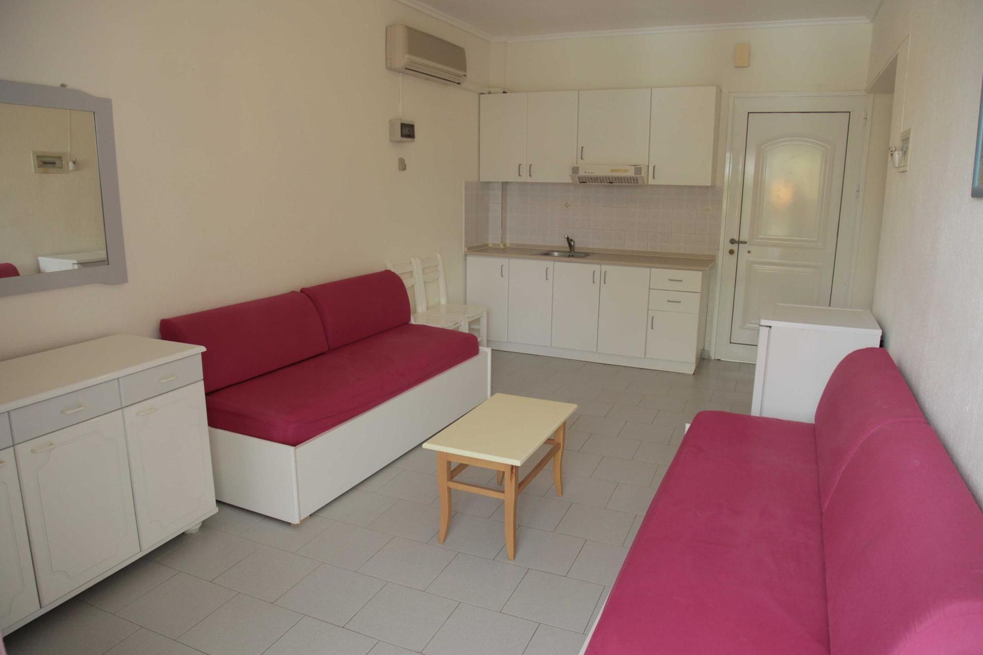 Xenios Port Marina Hotel 3*