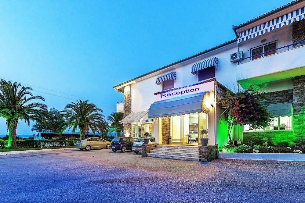 Xenios Port Marina 3*