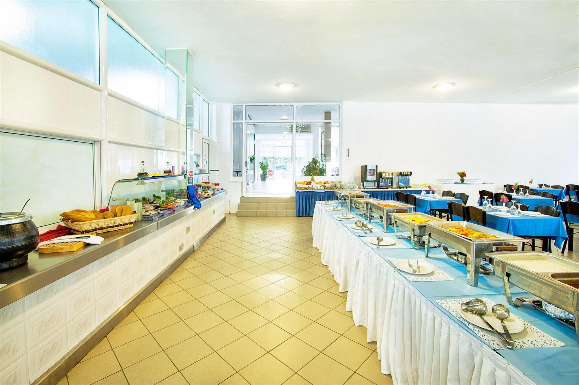 Hotel Xenios Port Marina
